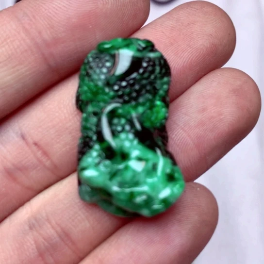 翡翠吊坠(不含链)未镶嵌