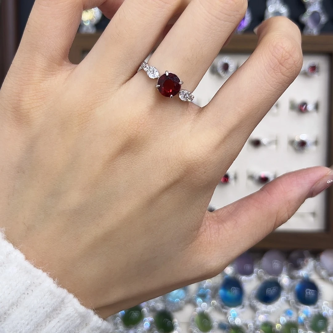 银S925镶嵌戒指石榴石