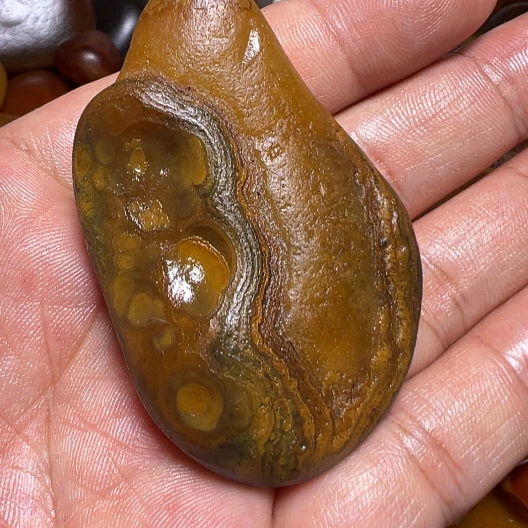 港***龙瓷片马达加斯加奇石