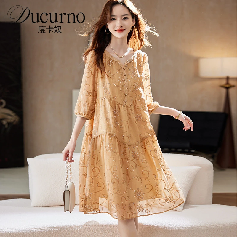 圆领亮片刺绣中袖连衣裙女2025夏季时尚气质减龄休闲大码A字裙子