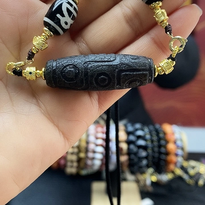 玛瑙/玉髓合金颈饰