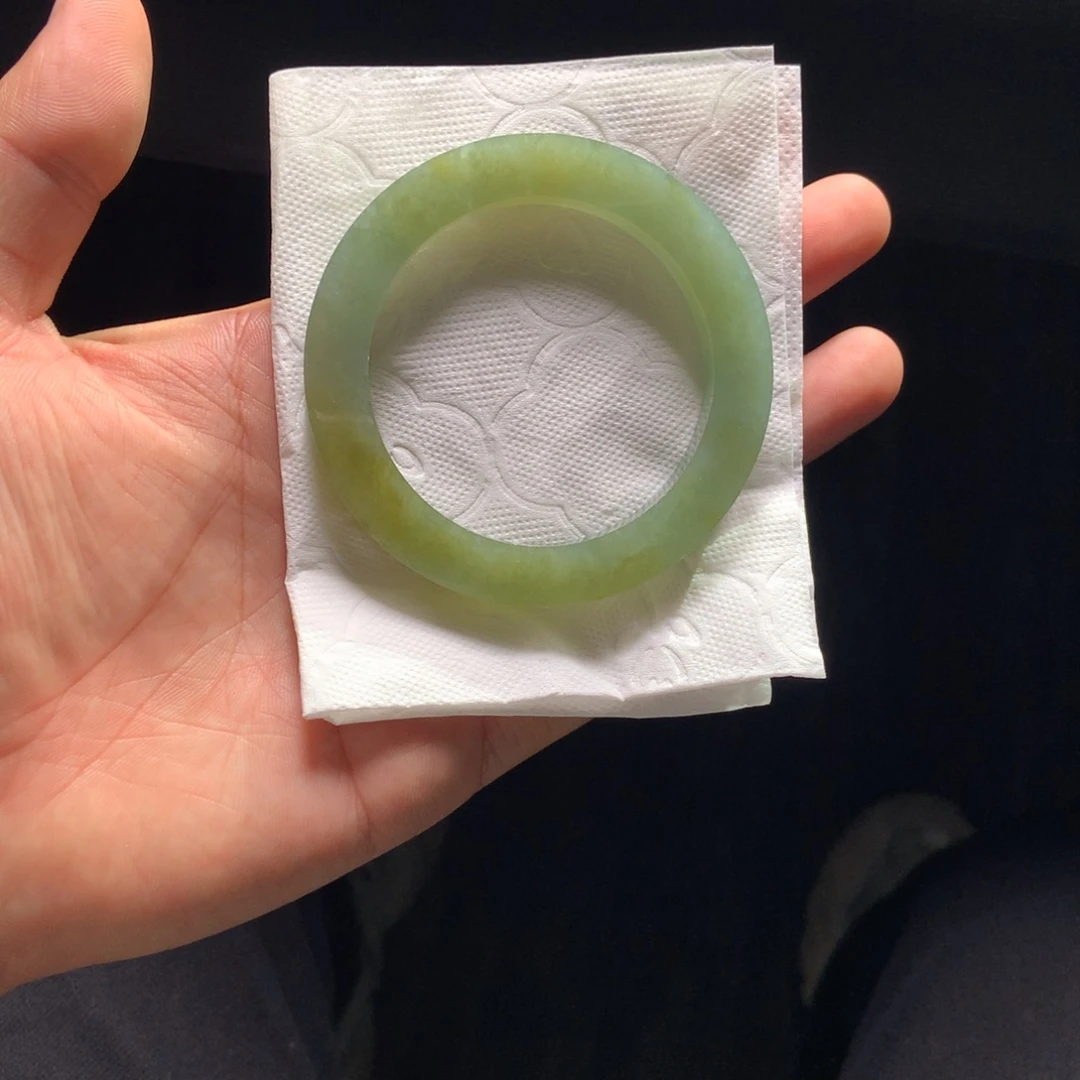 定制翡翠未镶嵌手镯定制