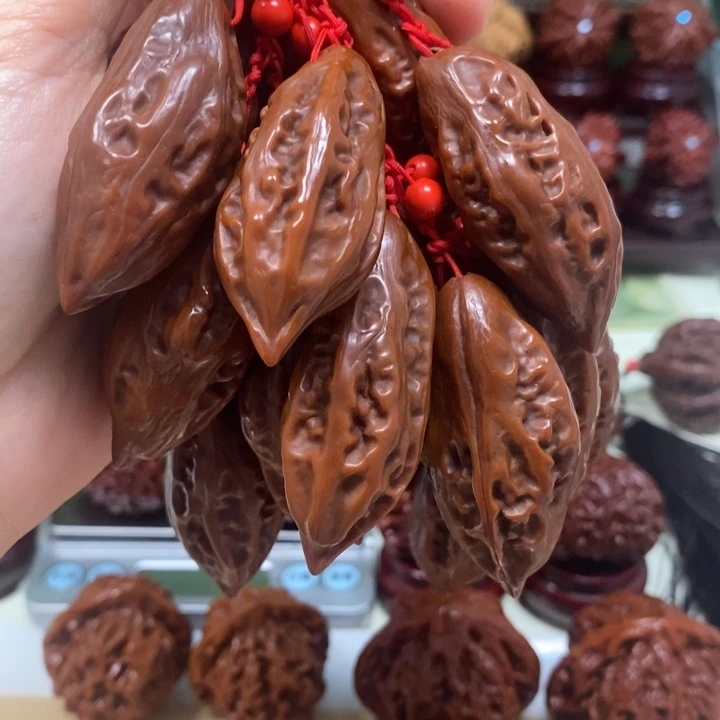 文玩核桃吊坠秋子异型小辣椒18个9对