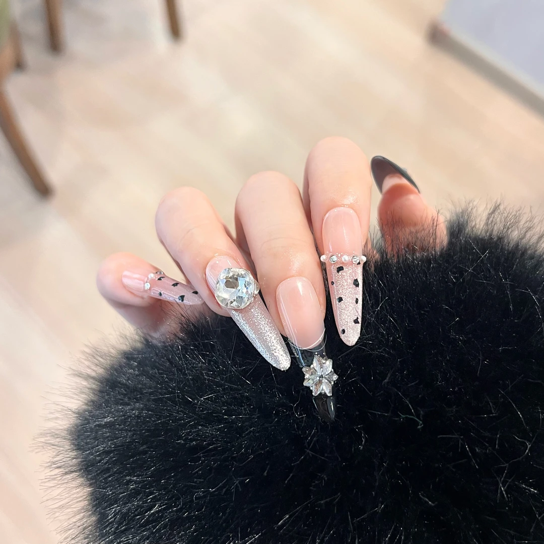 【黑法豹纹】秋冬爆闪高级波点黑色猫眼法式纯手工显白穿戴甲