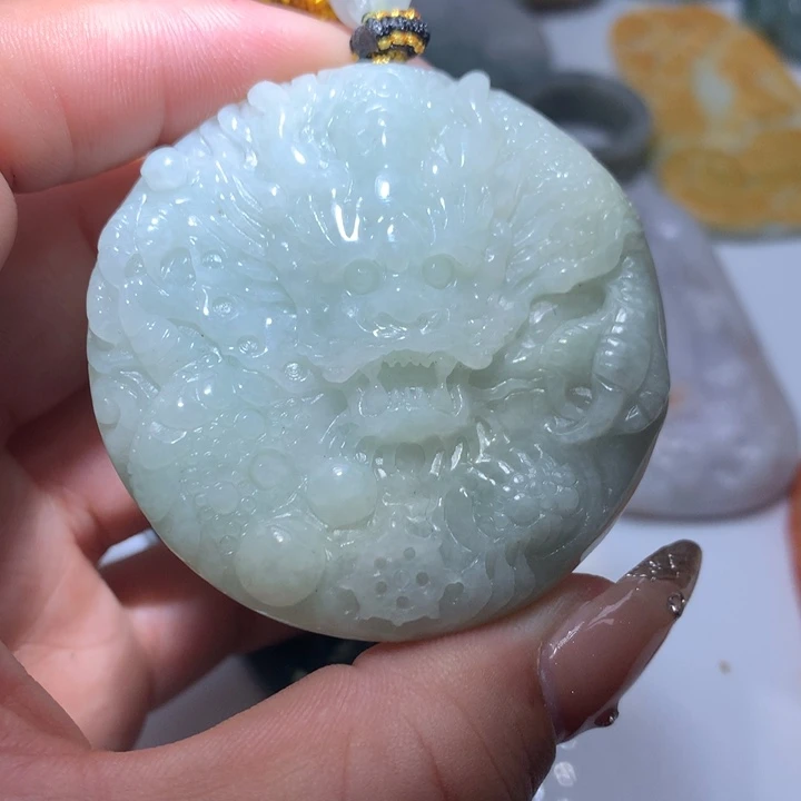 翡翠未镶嵌颈饰保真天然A货翡翠