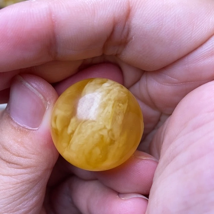 未镶嵌琥珀裸石蜜蜡43