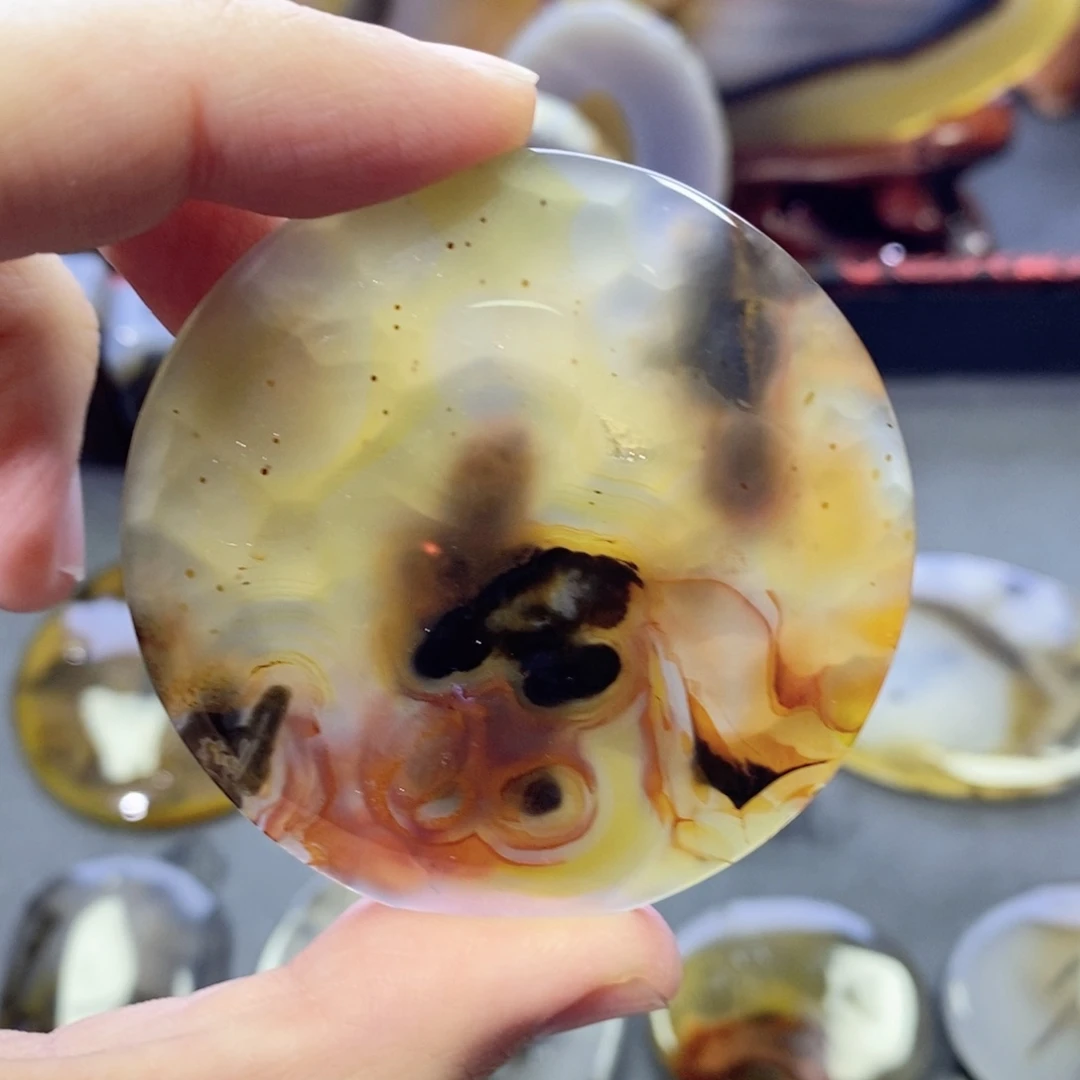 玛瑙/玉髓颈饰未镶嵌编号22微瑕疵