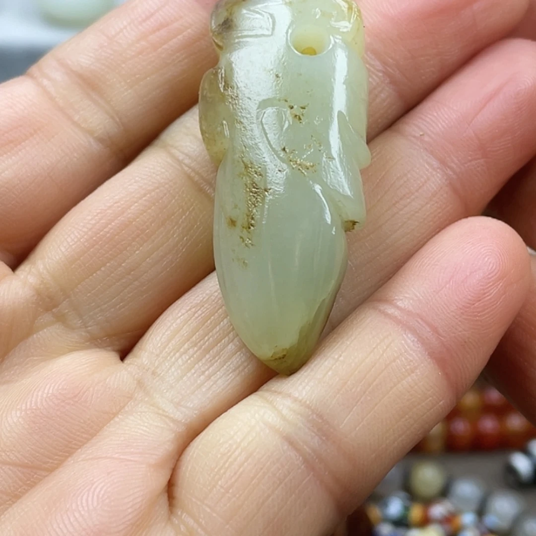 乐***堂和田玉（糖玉）未镶嵌颈饰