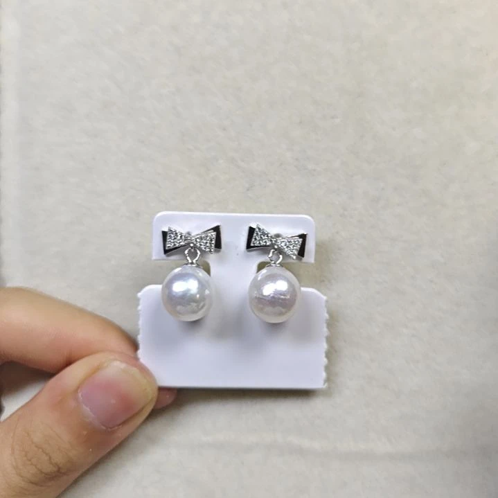 银S925镶嵌淡水珍珠耳饰11.1