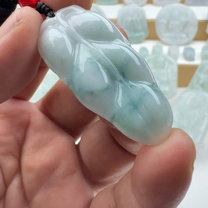 翡翠未镶嵌颈饰天然缅甸A货翡翠