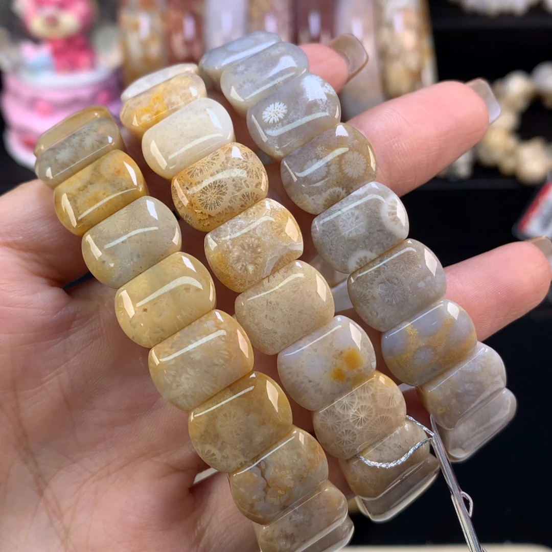 千***画硅化珊瑚（珊瑚玉）未镶嵌手链