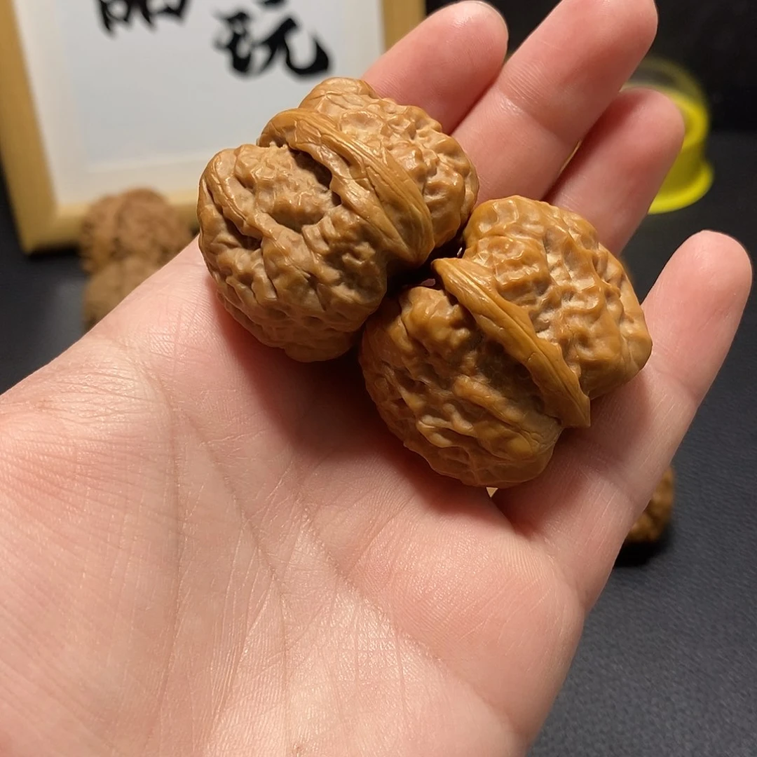 文玩核桃把件午****瑰蛤蟆