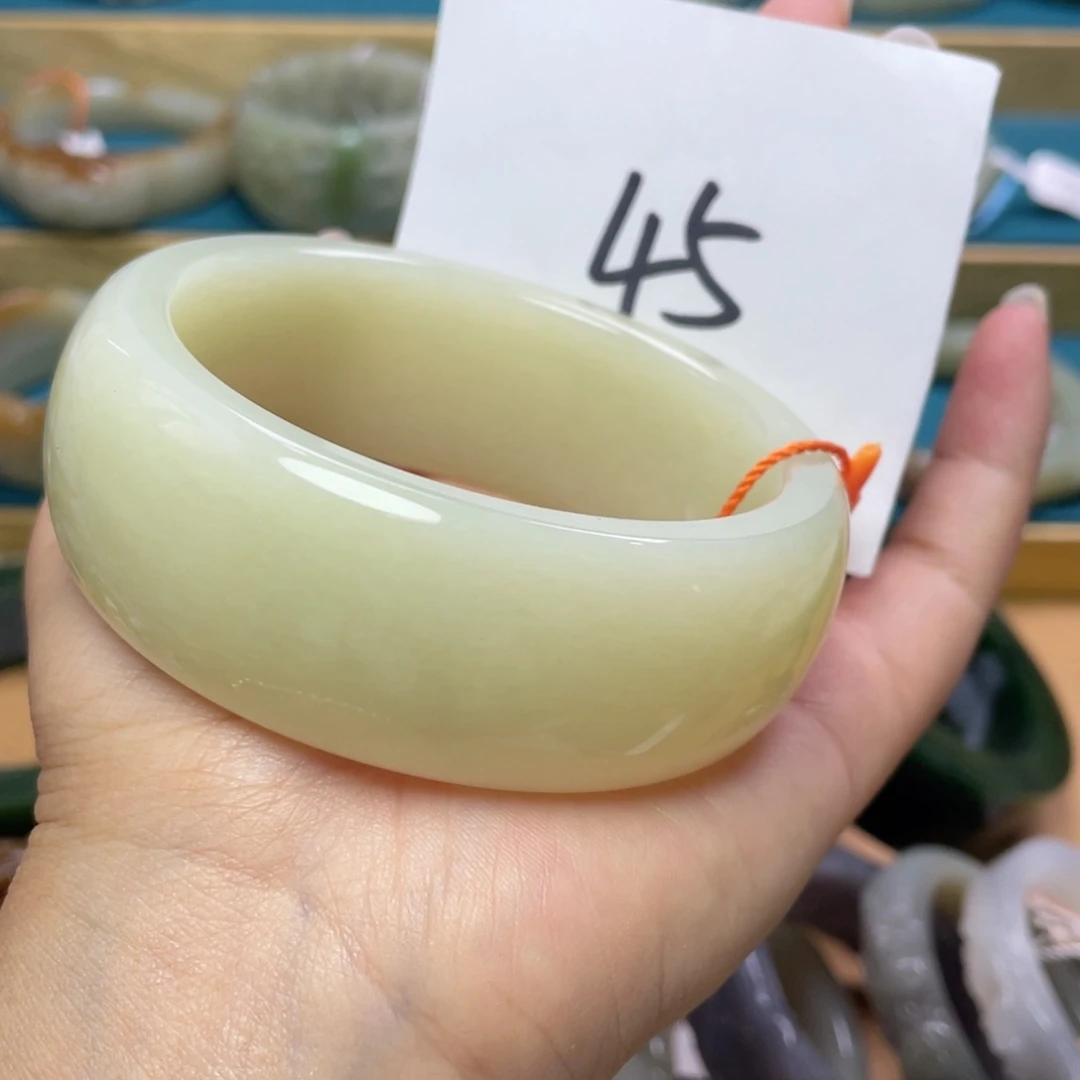 未镶嵌手镯和田玉圈口63
