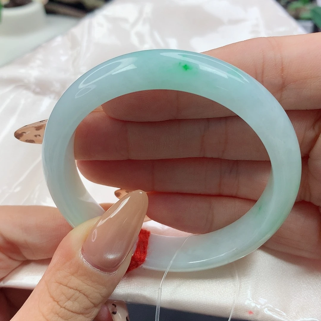 未镶嵌手镯翡翠38