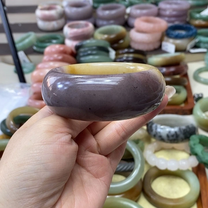 东陵石未镶嵌手镯