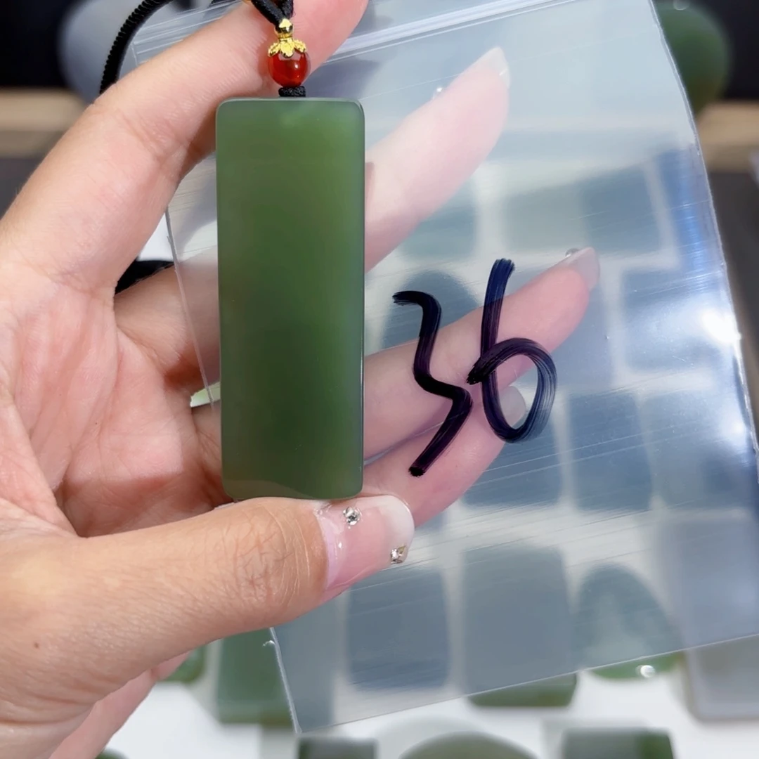 和田玉未镶嵌颈饰古****婧