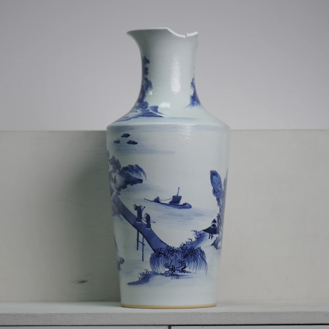 【现代】青花山水人物故事纹棒槌瓶