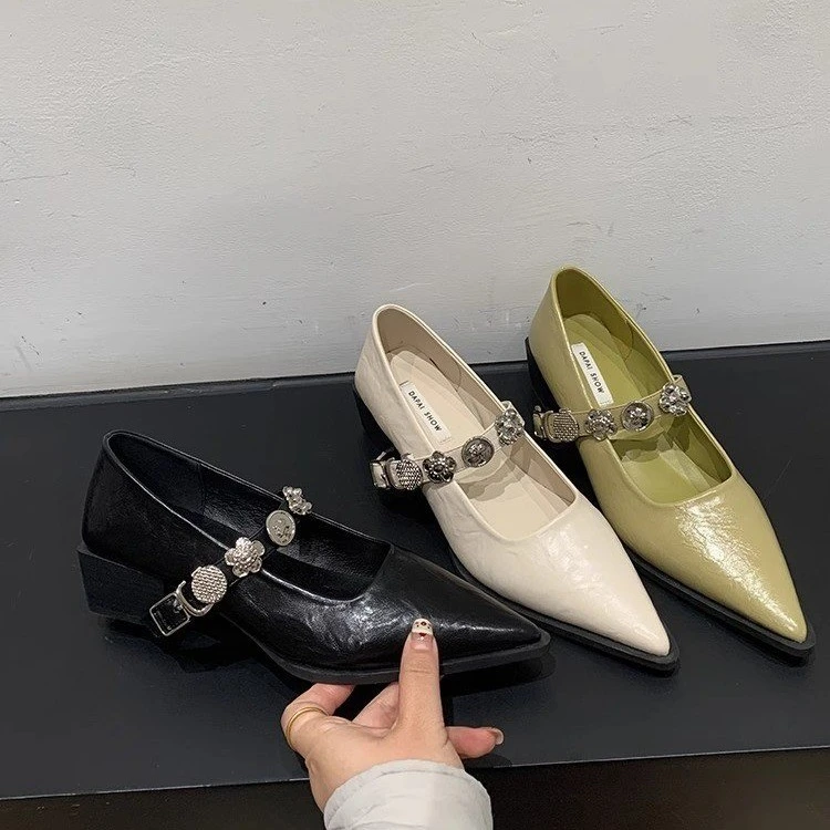 玛丽珍鞋尖头法式粗跟鞋子2025年新款春秋季小香风气质晚晚鞋单鞋