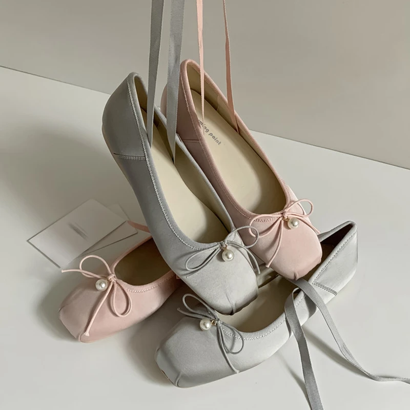 阿miu~珍珠蝴蝶结缎面平底芭蕾鞋女浅口单鞋2025新款绑带玛丽珍鞋