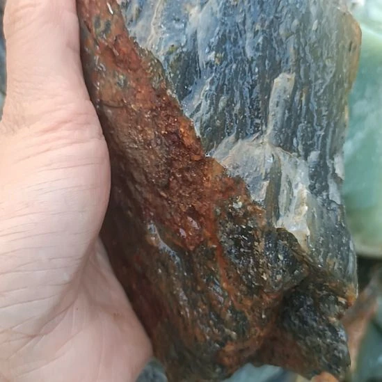 蛇纹石玉未镶嵌珠宝奇石