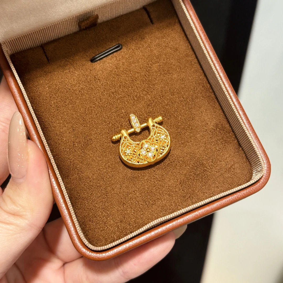 足金999小花锁包吊坠送女生新年礼物