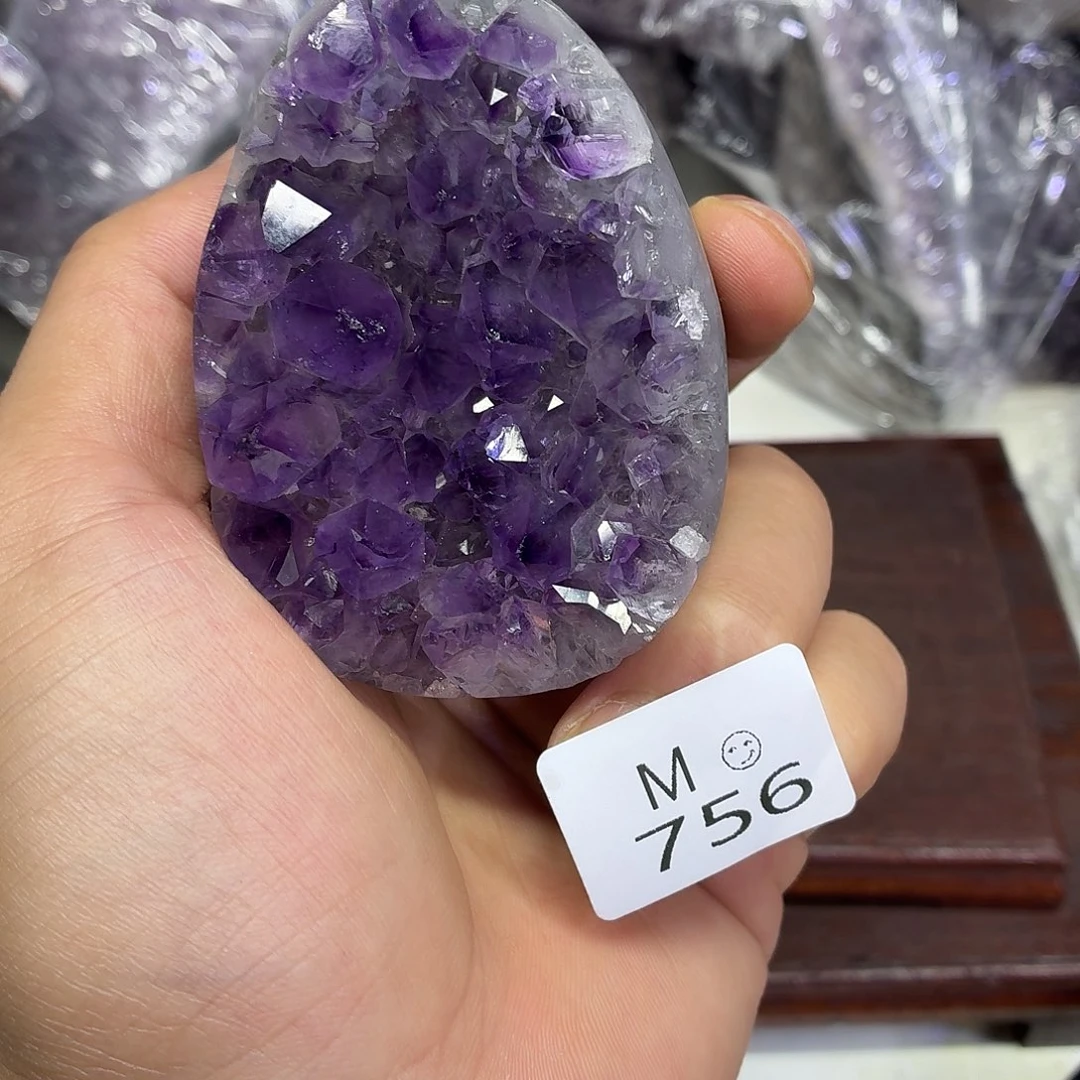 未镶嵌水晶大型摆件（非配饰）