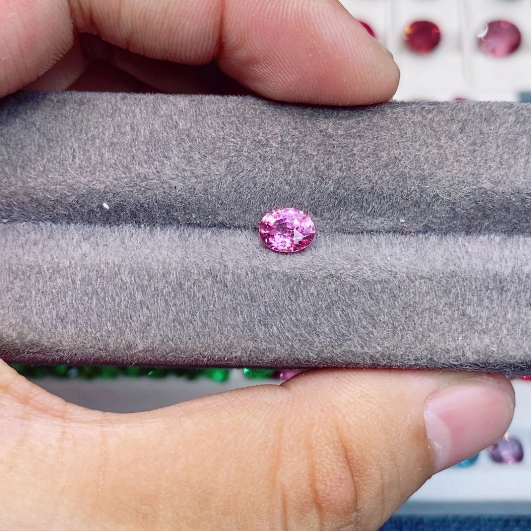 蓝宝石裸石未镶嵌E*粉色蓝宝石1克拉