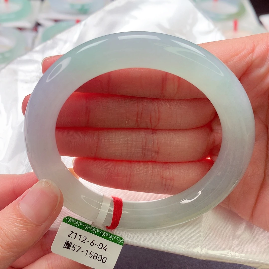 翡翠未镶嵌手镯57圈