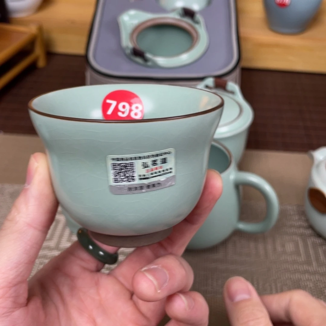 瓷片。。。。。。。。。。。。。。