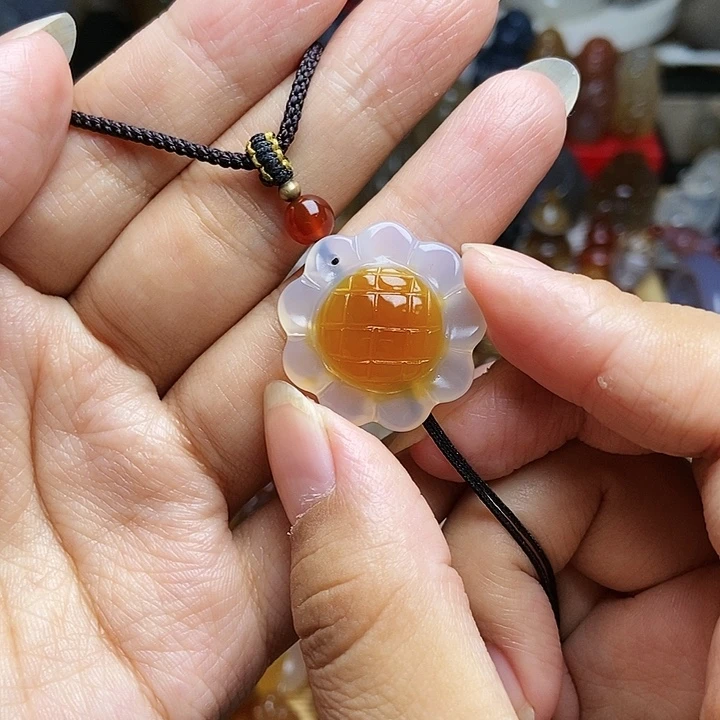 未镶嵌颈饰玛瑙/玉髓