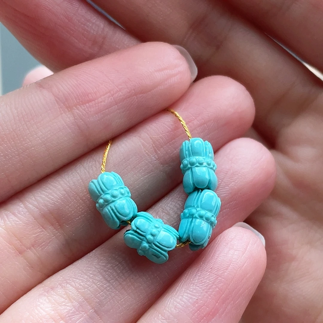 未镶嵌绿松石颈饰