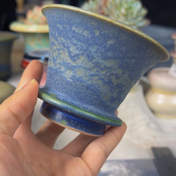 景德镇陶瓷研究所莉*