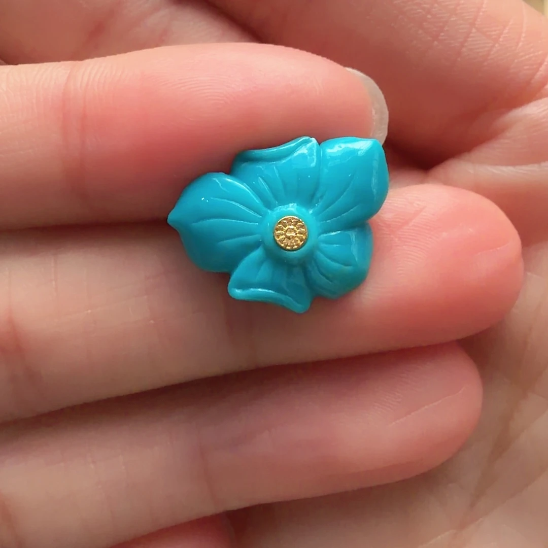 绿松石未镶嵌颈饰