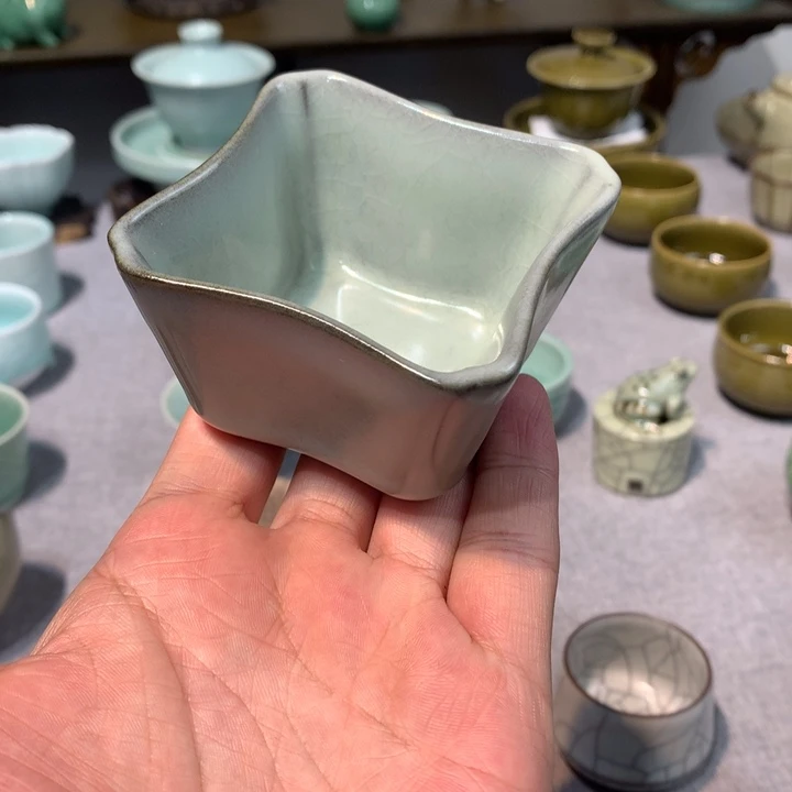 龙泉青瓷官窑四方杯