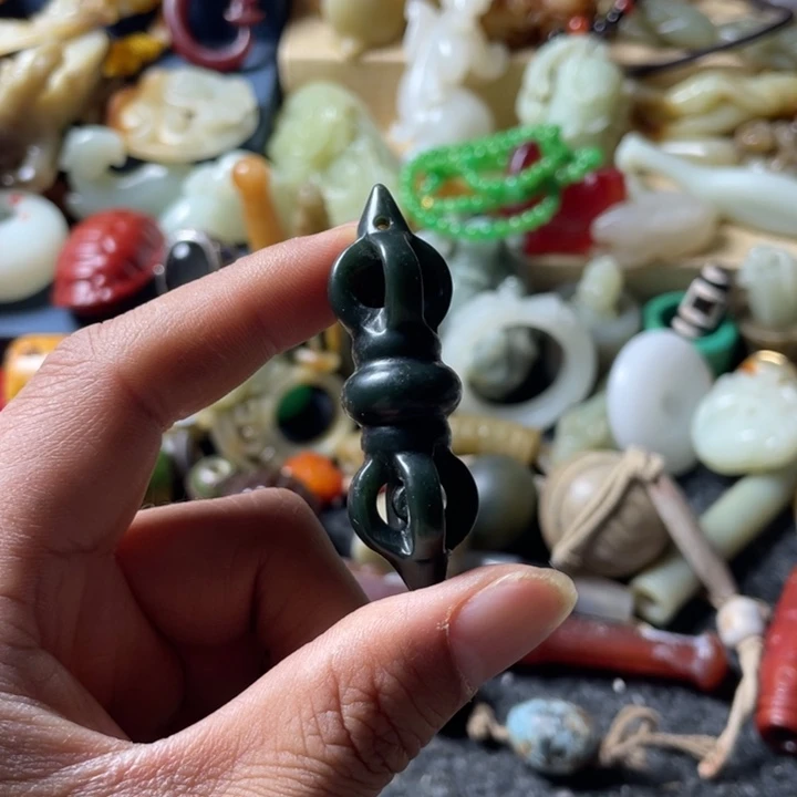 和田玉未镶嵌吊坠(不含链)