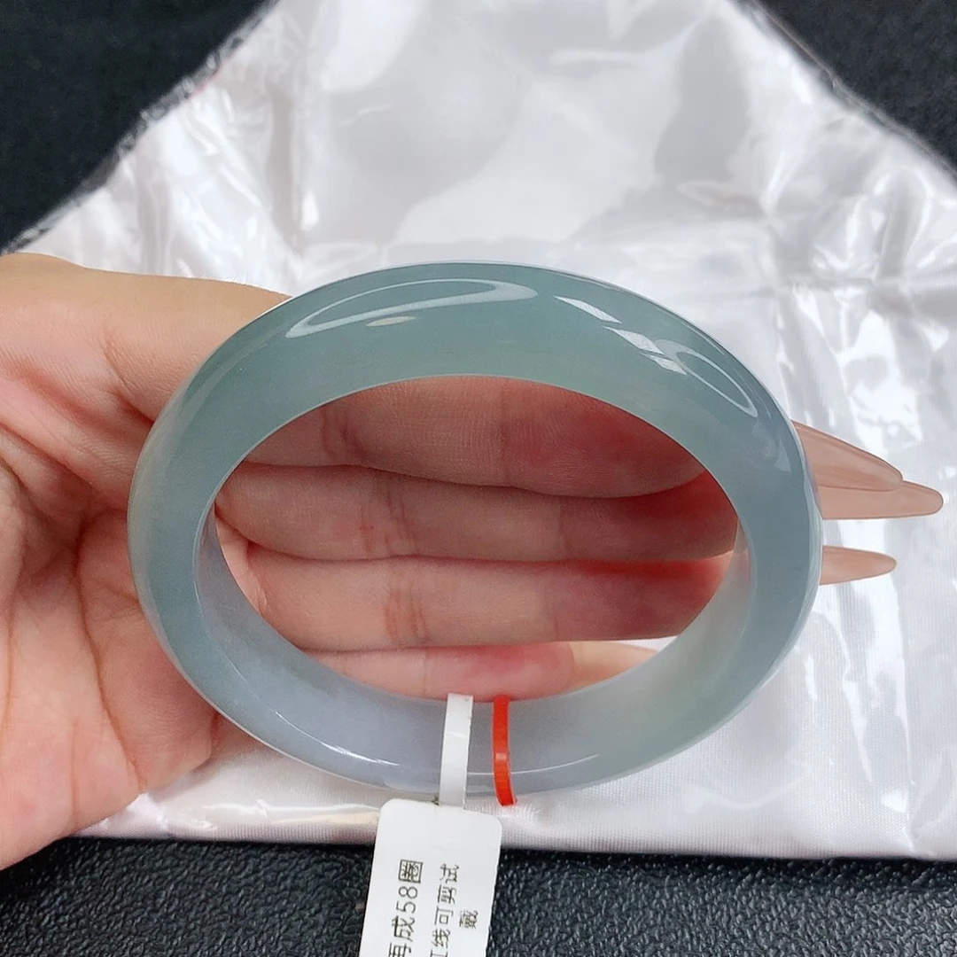 【闪购商品】未镶嵌手镯翡翠，58