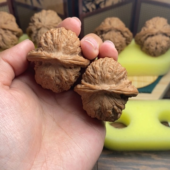 文玩核桃吊坠39全品血麒麟 701