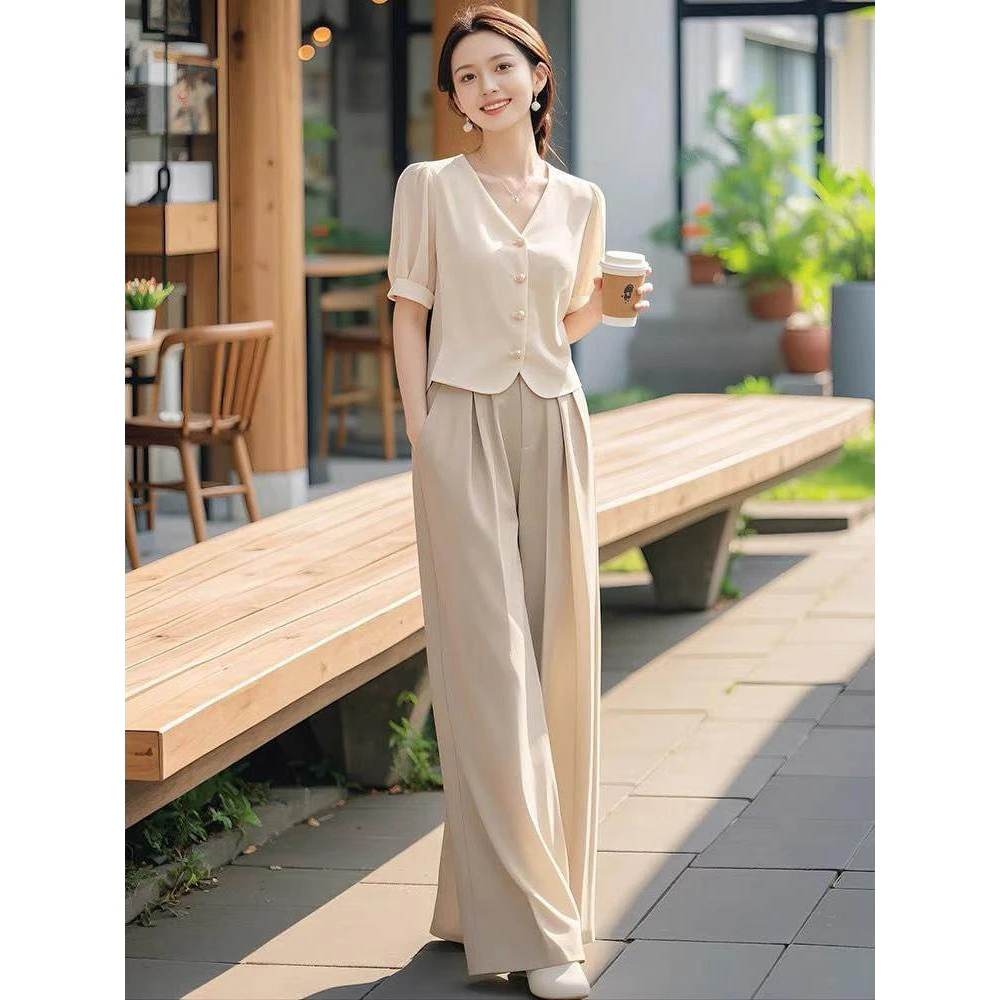 今年流行的漂亮高级感干练气质职业阔腿裤两件套装女2025新款夏季
