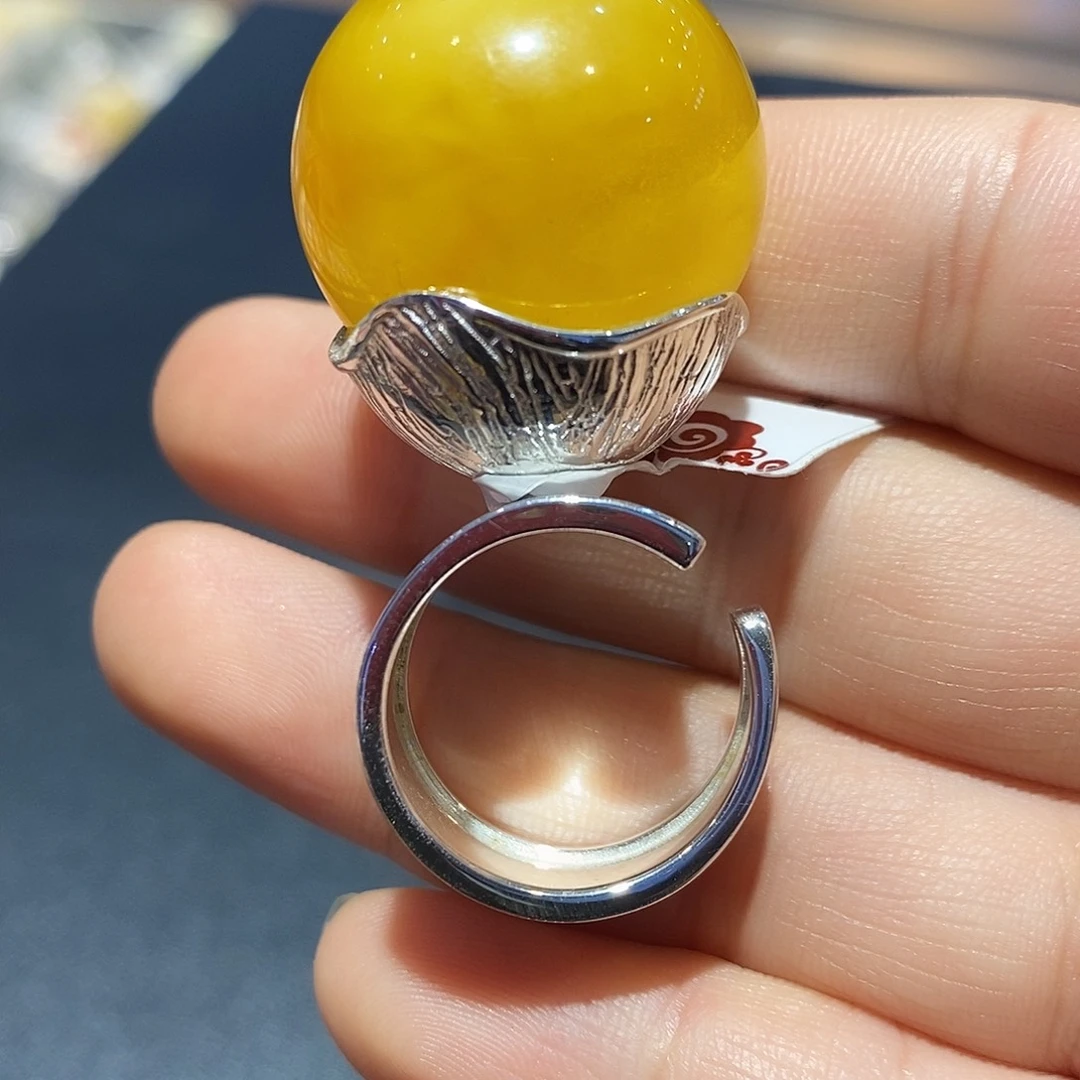 琥珀未镶嵌裸石戒指