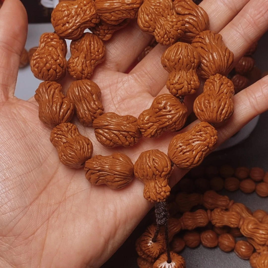 农***哥桃核吊坠桃枭手持1