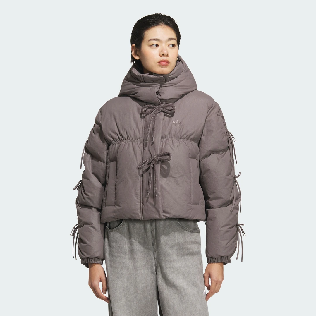 adidas/阿迪达斯女子Originals保暖运动鸭绒连帽羽绒服 KC2609