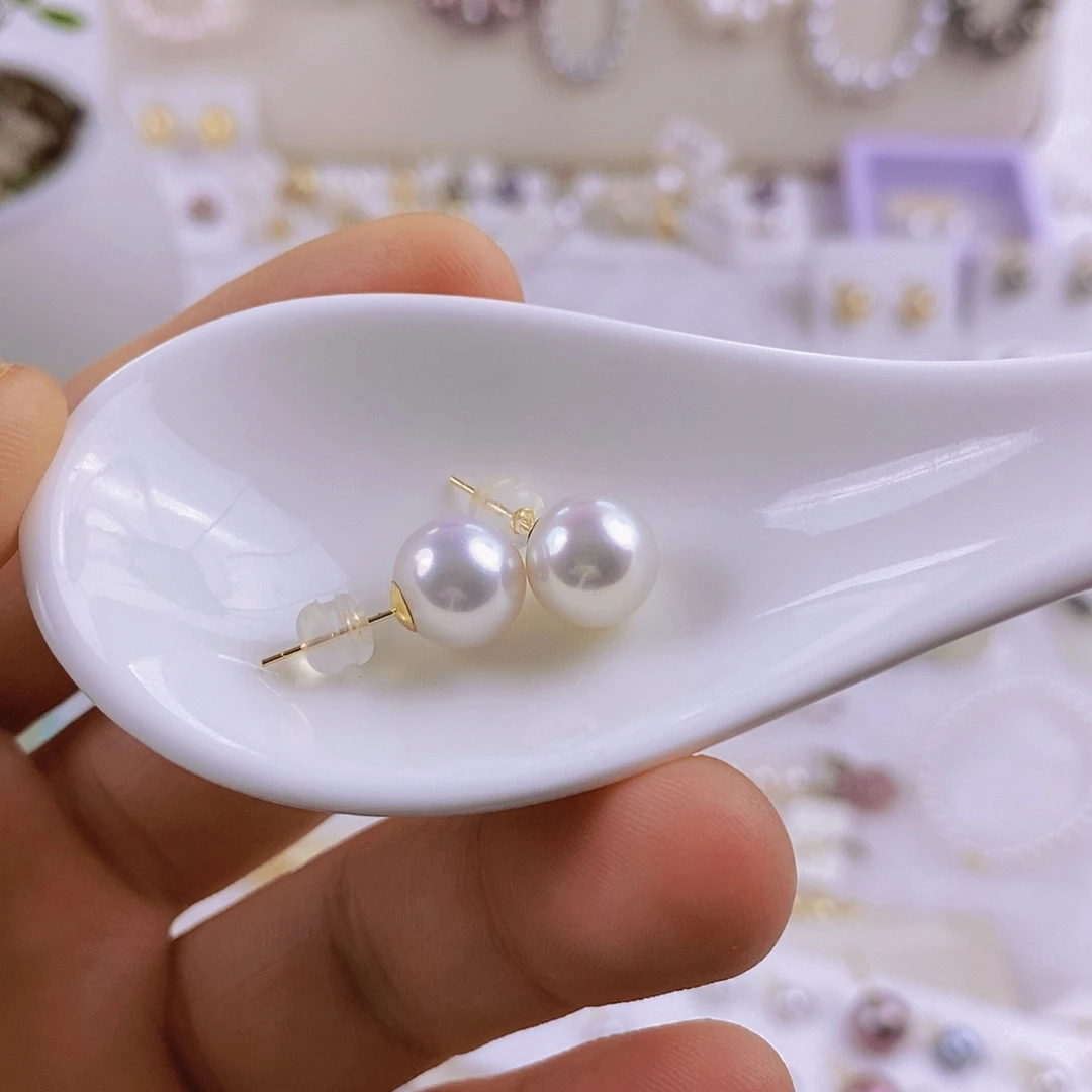 淡水珍珠18K金镶嵌耳饰