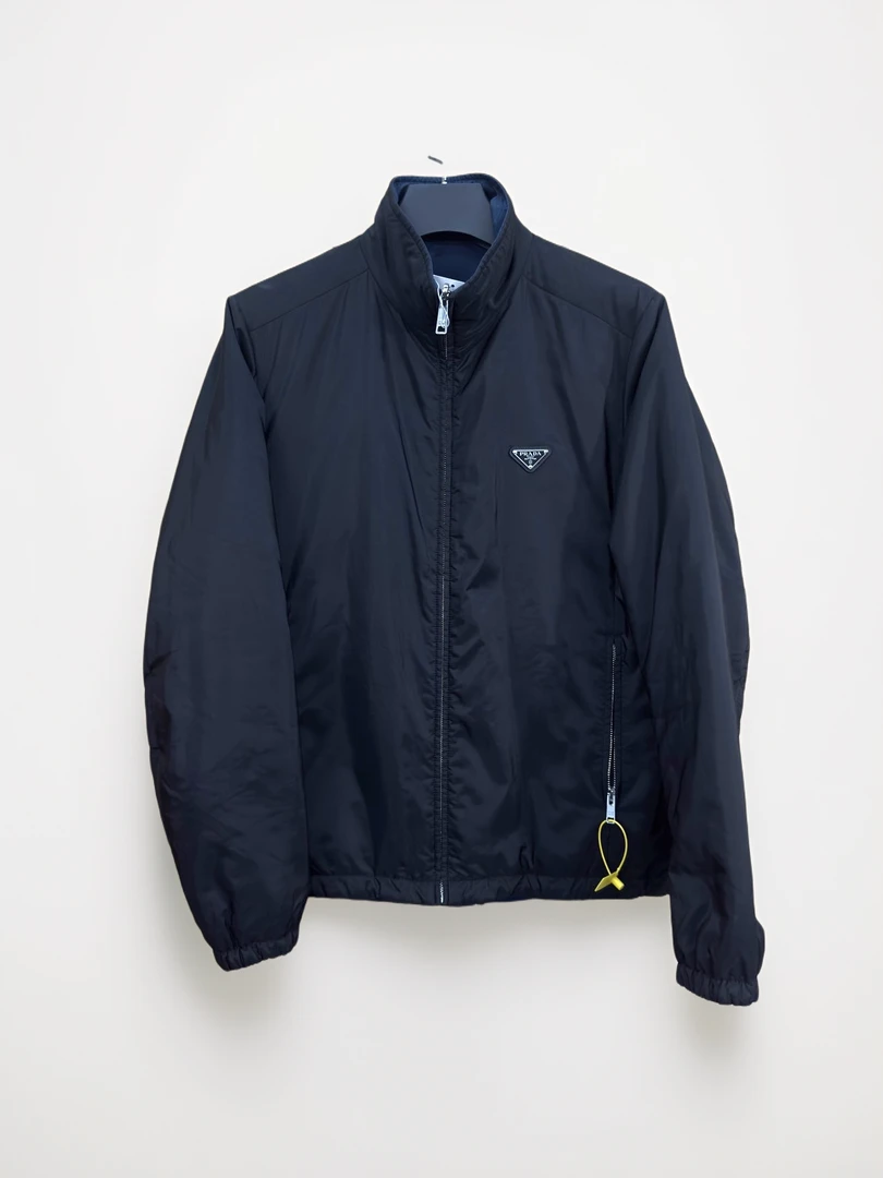 99新 Prada/普拉达 23新款再生尼龙棉服夹克/54/工价20500/r95702