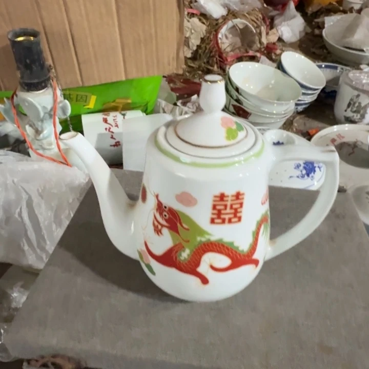 景德镇的陶瓷瓷器