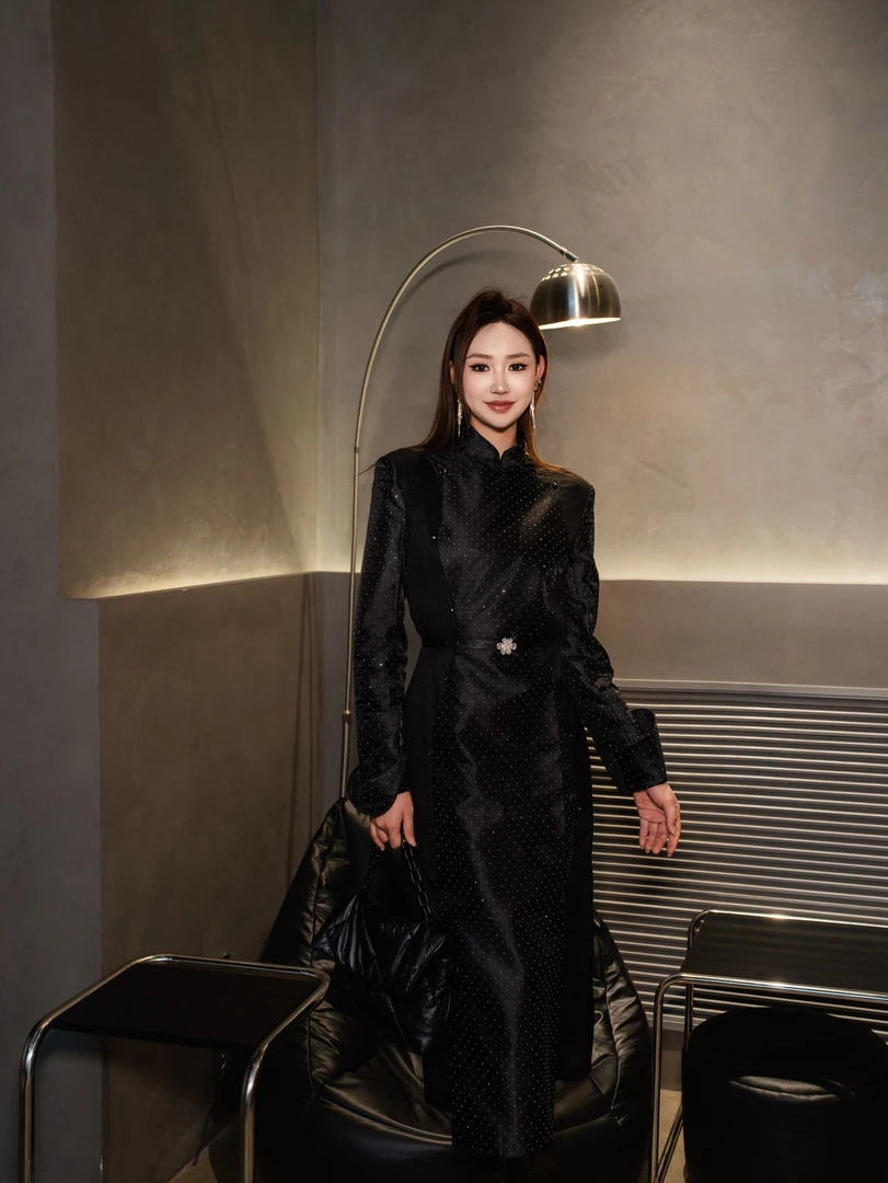 【奈金】【奈金服饰】     ME065拼接亮钻直角肩气质型连衣裙时尚