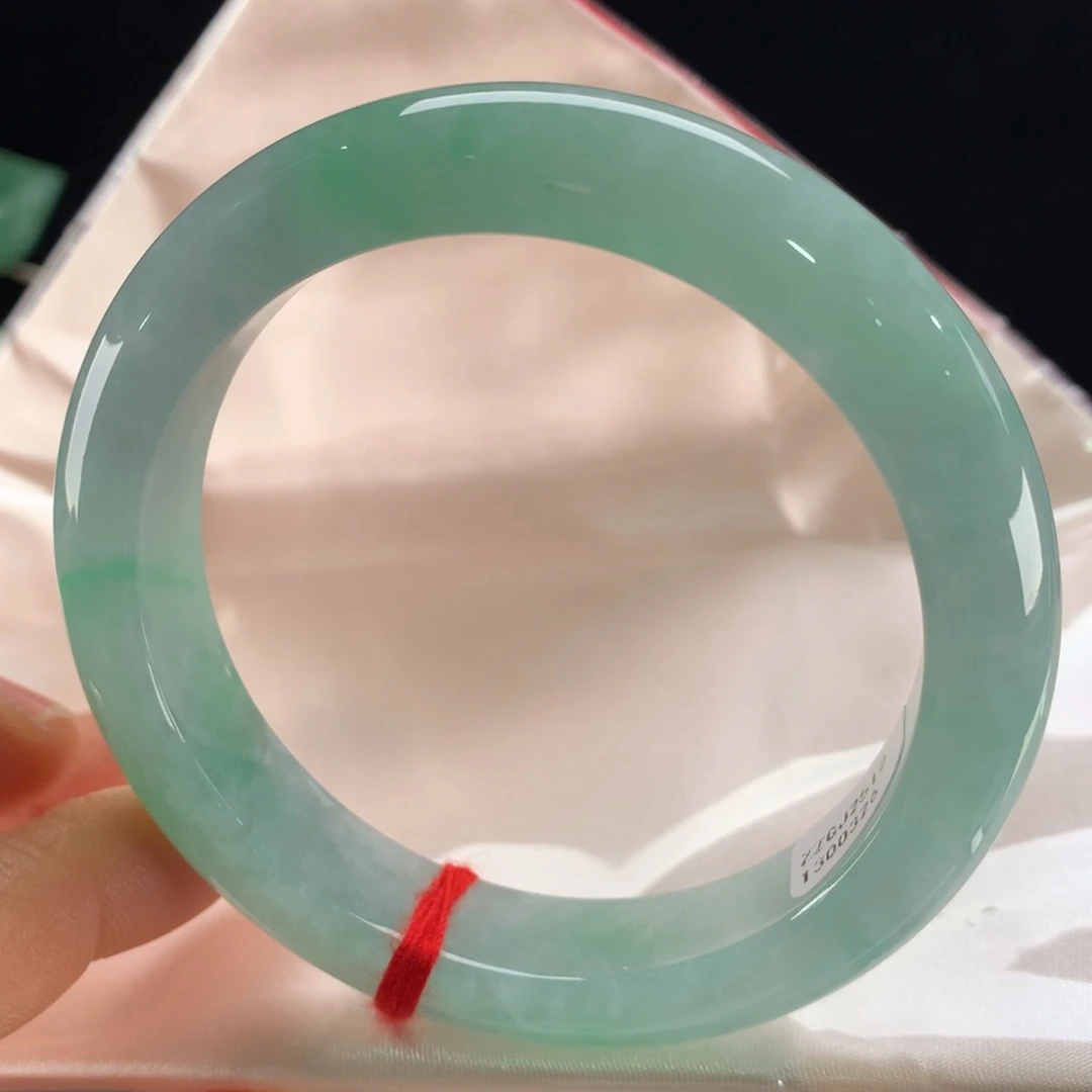 翡翠未镶嵌手镯0326