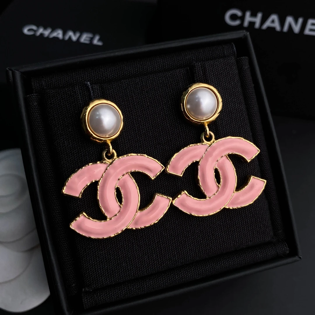 全新未使用 Chanel/香奈儿 经典双C 粉色logo珍珠耳环S4819