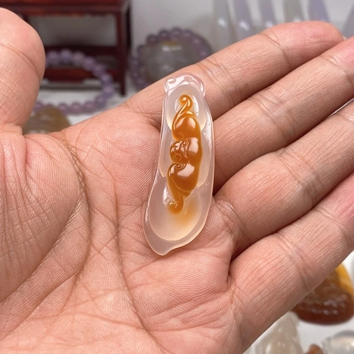 未镶嵌颈饰玛瑙/玉髓