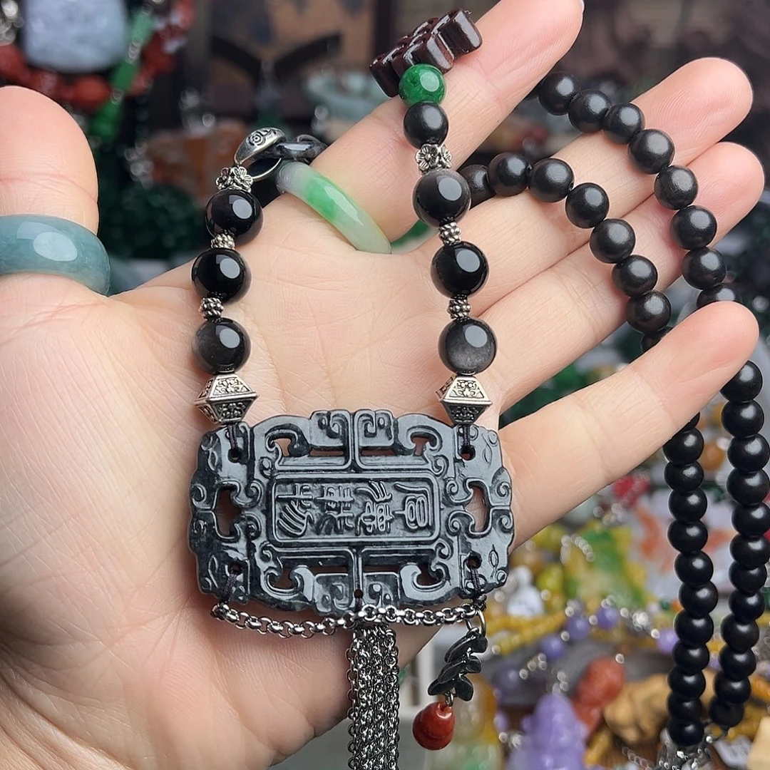 翡翠未镶嵌颈饰99