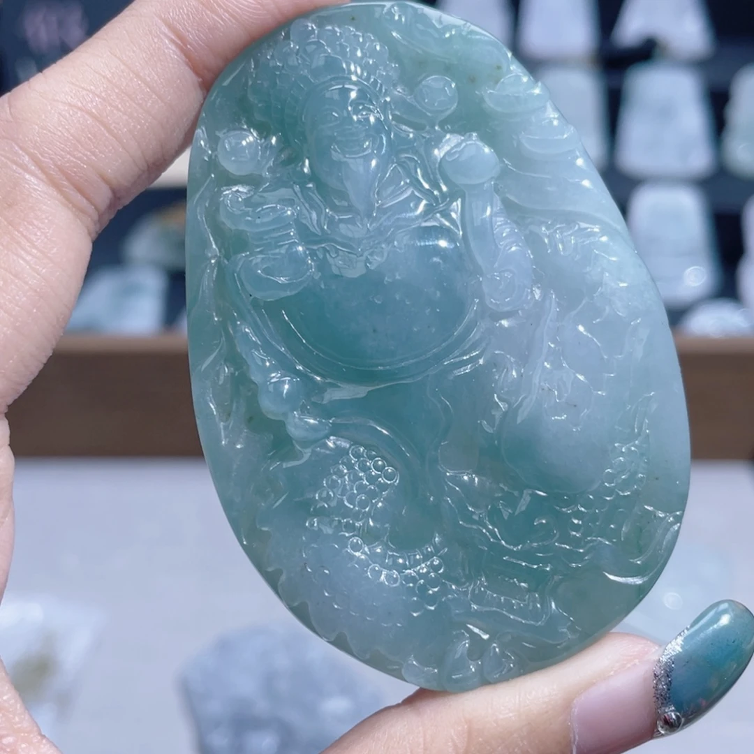 翡翠未镶嵌颈饰财神爷